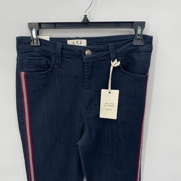 Letters to Juliet NWT Side Stripe Skinny Dark Wash Denim Jean // 28 - Picture 2 of 9